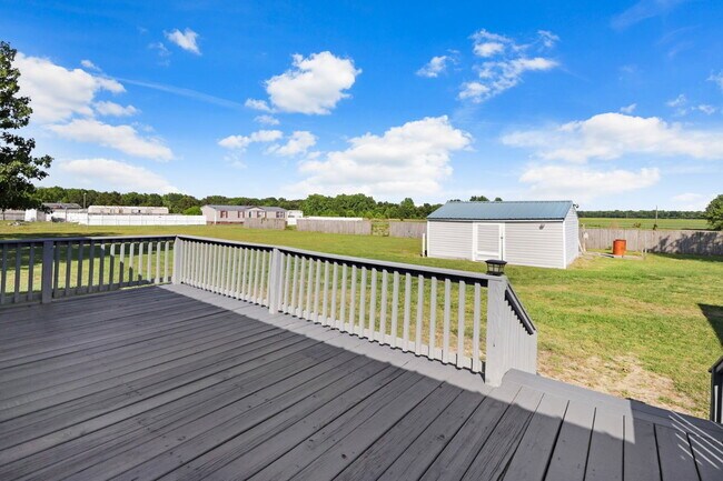 Building Photo - *SPACIOUS HOME IN PIKEVILLE SCHOOL DISTRICT*