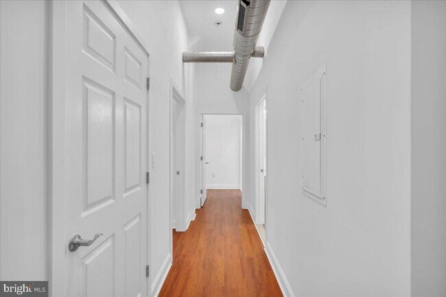 Building Photo - 1406-10 Fairmount Ave