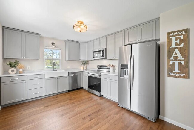 Building Photo - 112 E Page St