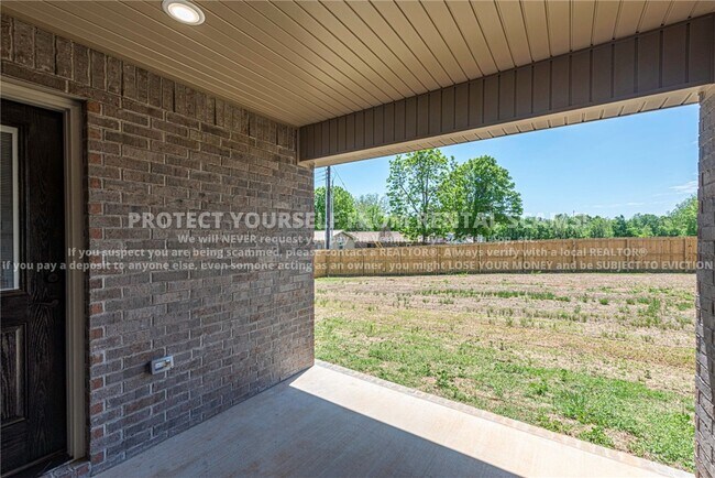 Building Photo - 45 W Pitts St