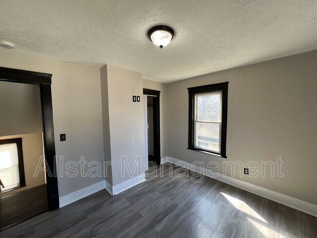 Building Photo - 3616 Independence Rd