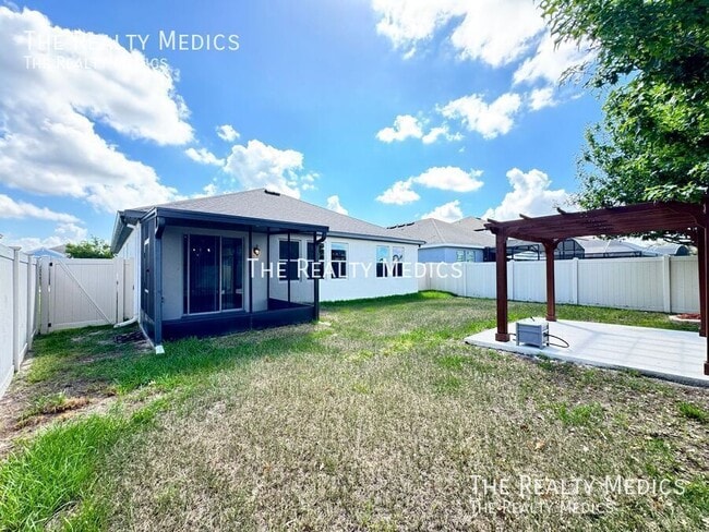 Building Photo - 308 Blue Cypress Dr
