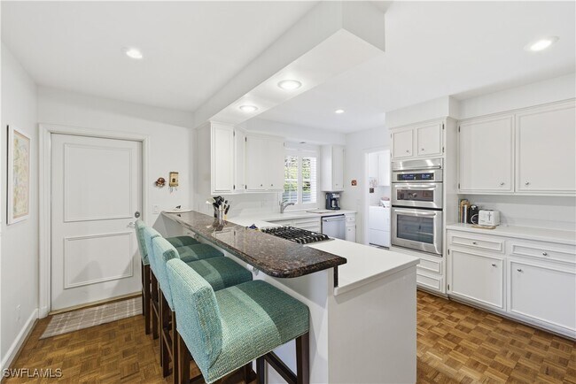 Building Photo - 2700 Lantern Ln