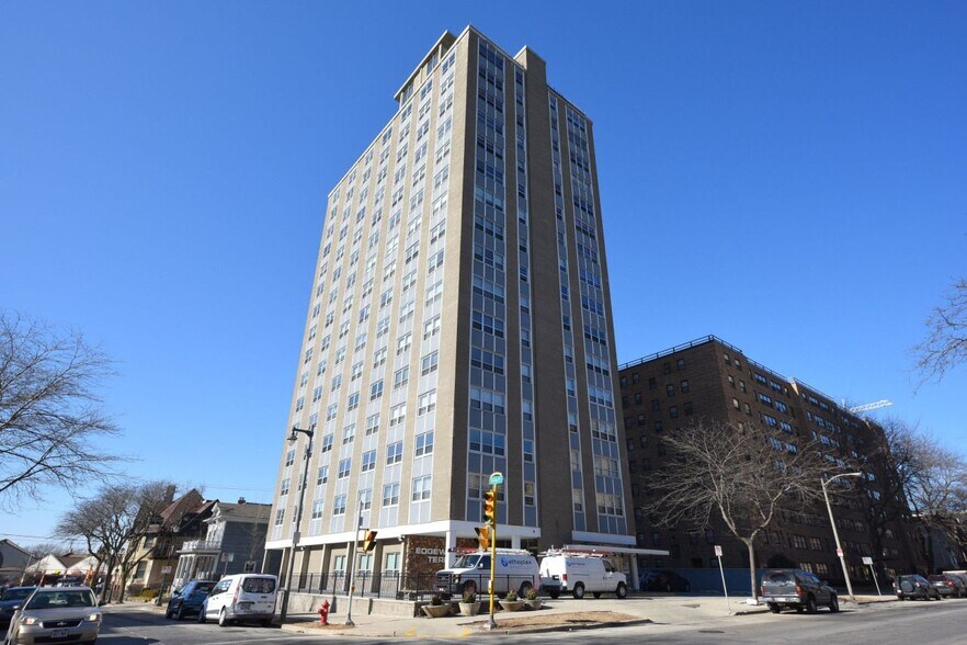 Building Photo - 1707 N Prospect Ave