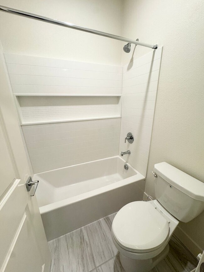 Building Photo - Perfect Shape Dublin Home in The Boulevard...