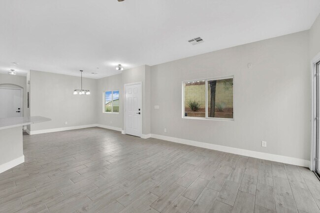 Building Photo - Charming Two-Story Townhome in a Gated Com...