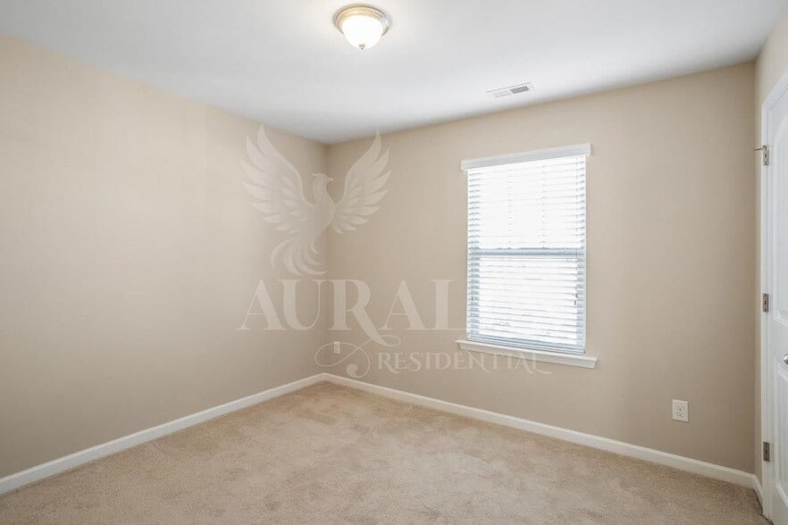 Building Photo - 4430 Hillsgrove Rd