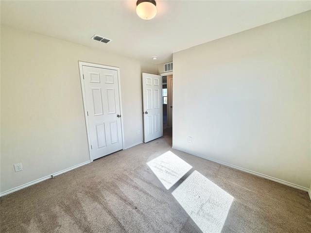 Building Photo - 2006 Hummingbird St