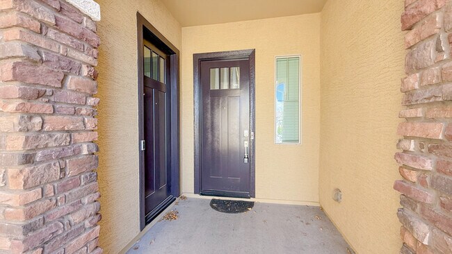 Building Photo - 2041 W Sierra Sunset Trail