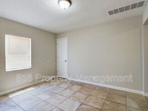 Building Photo - 8720 E Winner Rd