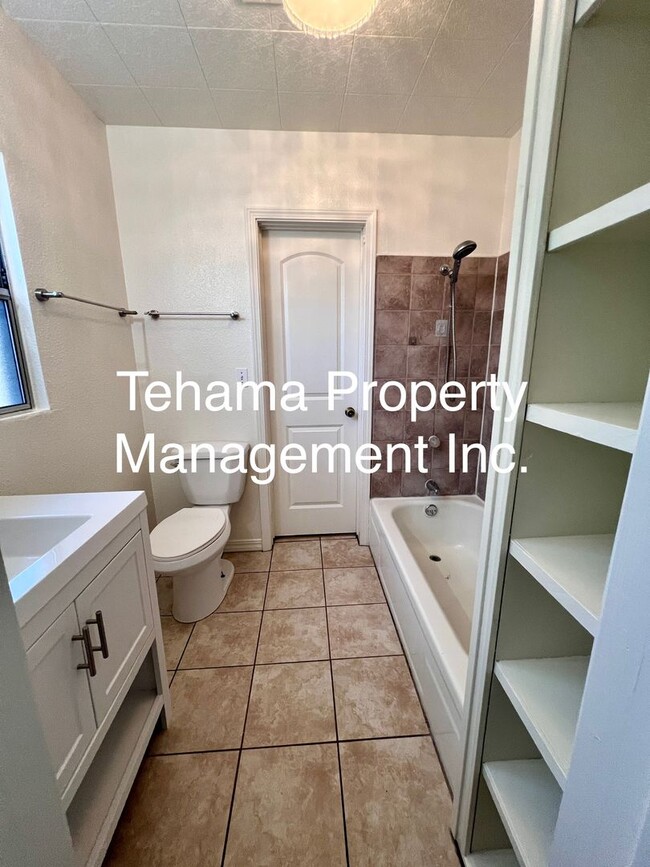 Building Photo - Charming 2 bedroom 1 bath home in Red Bluff
