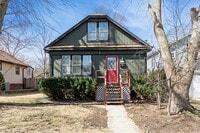 Building Photo - 220 S Linden Ave