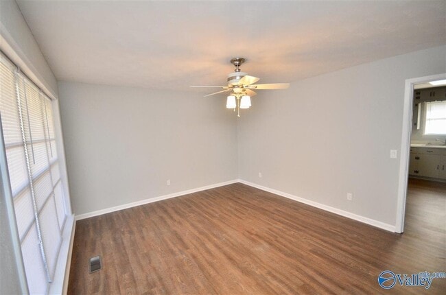 Building Photo - 804 Hodges St NW