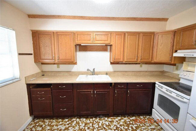 Building Photo - 5028 16th St