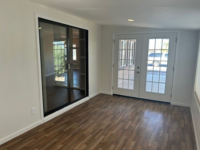 Building Photo - Long Term 2 bedroom in Sun Lakes