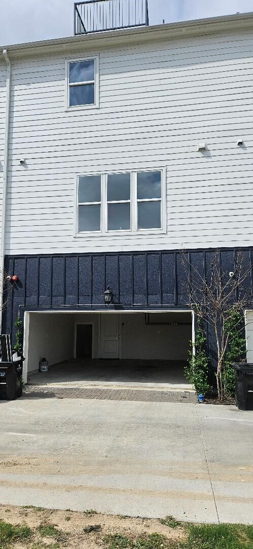 Building Photo - 712 Cage St