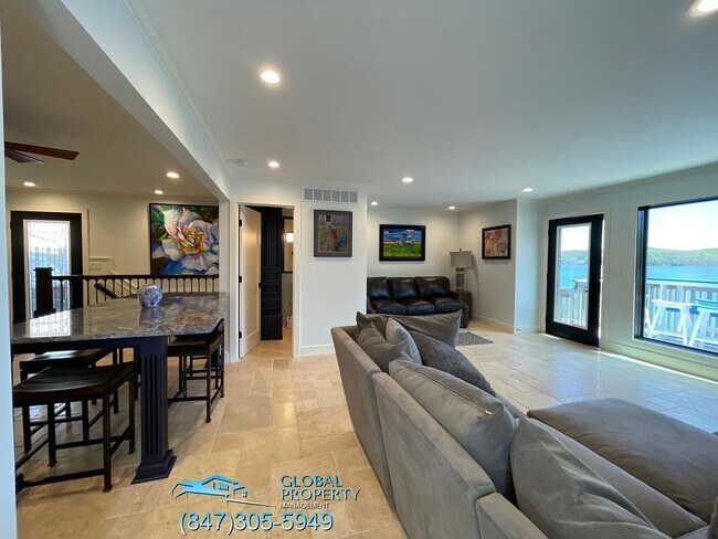 Building Photo - 880 Wading Bird Rd