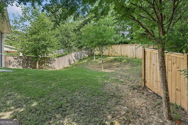 Building Photo - 520 Cresentry Brook