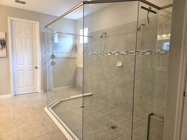 Building Photo - Two Story in Gated Lakeview Preserve