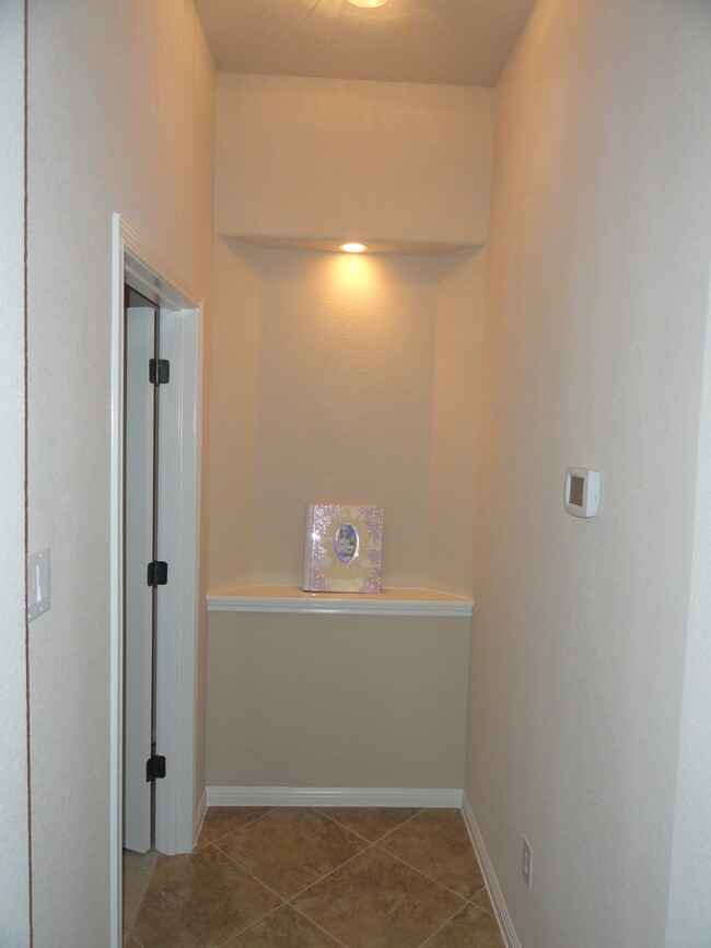 Building Photo - 10024 Lisi Anne Dr
