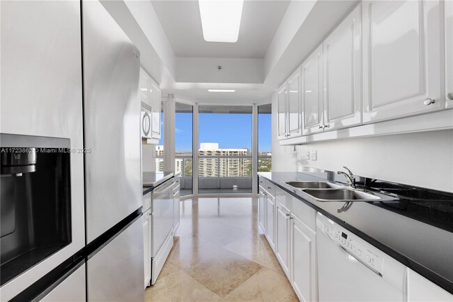 Building Photo - 21055 Yacht Club Dr