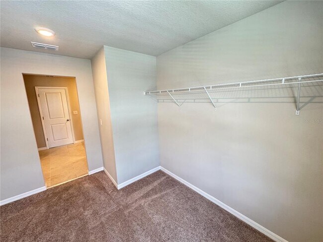 Building Photo - 3505 Bonsilva St