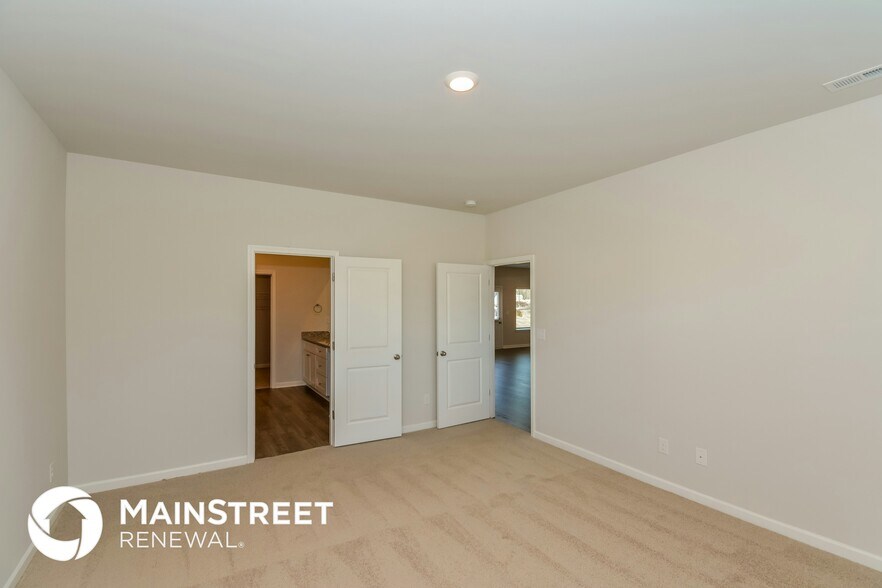 Building Photo - 2413 Alberto Dr