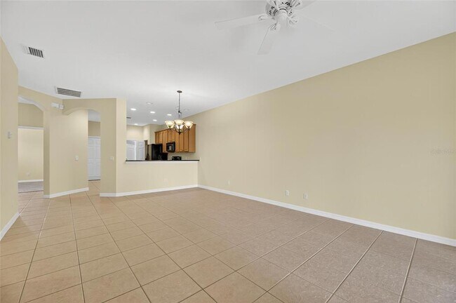 Building Photo - 5845 Sunset Falls Dr