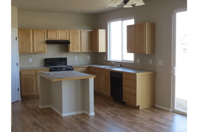 Building Photo - Great Home in Berthoud