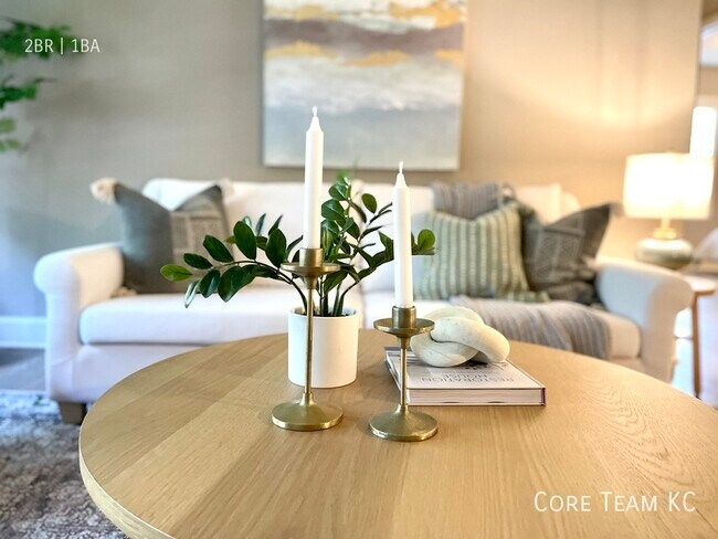 Building Photo - 4423 Roanoke Pkwy