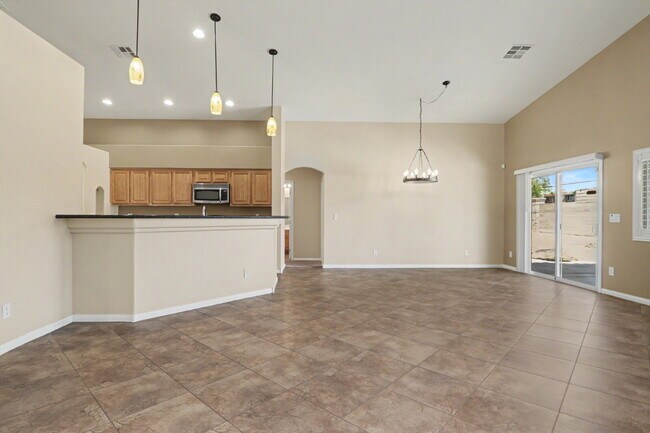 Building Photo - Immaculate 5-Bed, 3-Bath Entertainer’s Home on Over a Quarter Acre in Gated Riverwalk Ranch Manor...