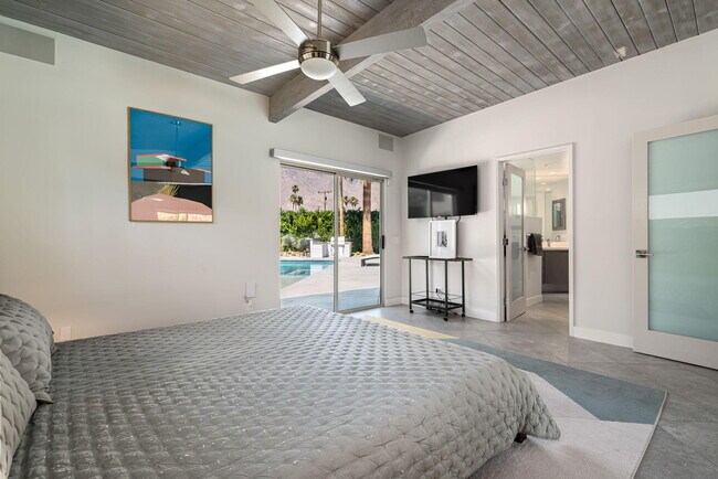 Building Photo - 1155 E Paseo El Mirador