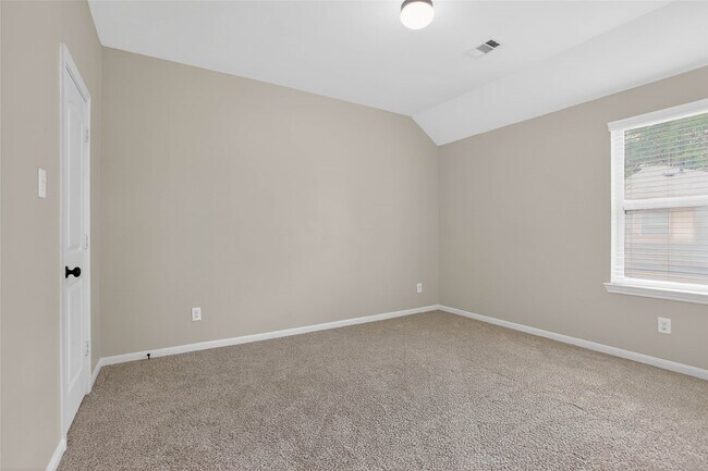 Building Photo - 74 N Whistling Swan Pl