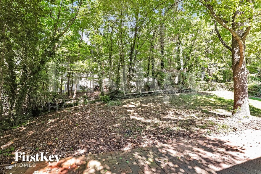 Building Photo - 3007 Amidon Dr