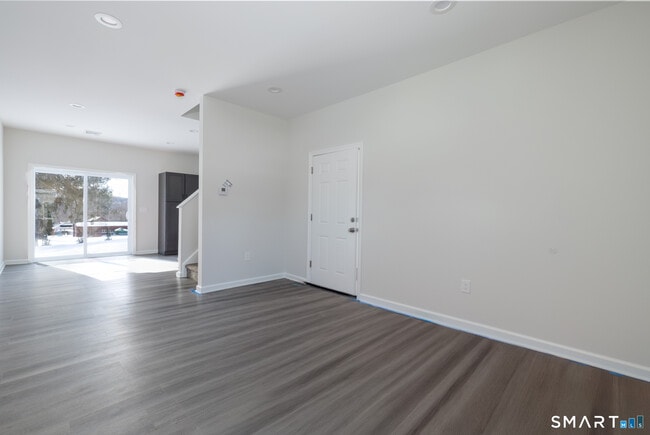 Building Photo - 75 High St