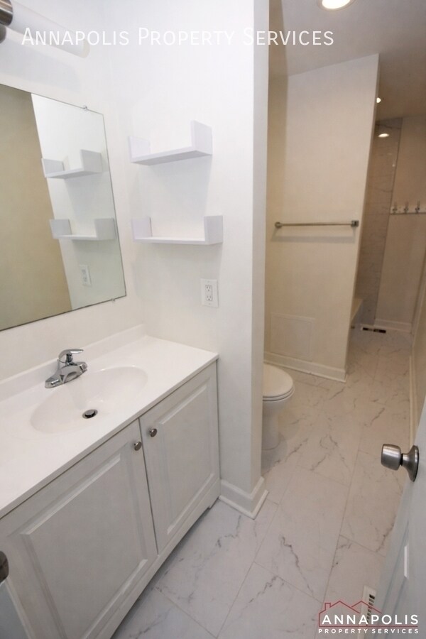 Building Photo - 1702 Forestville Rd