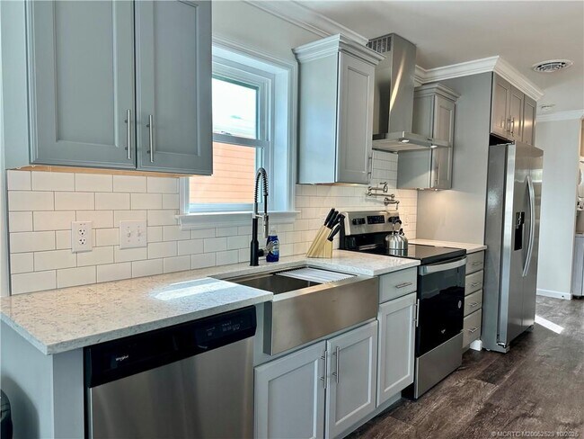 Building Photo - 2506 Heron Way