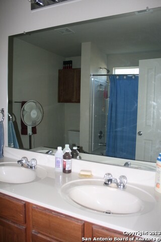 Building Photo - 136 Rattlesnake Way