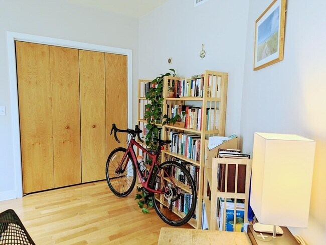 Building Photo - 24 Bay State Rd