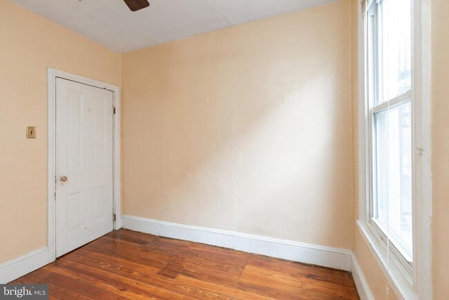 Building Photo - 2719 Folsom St