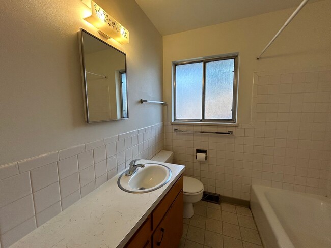 Building Photo - 1012 Morgan St