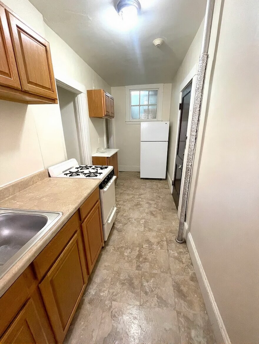 Building Photo - 145 Summer St