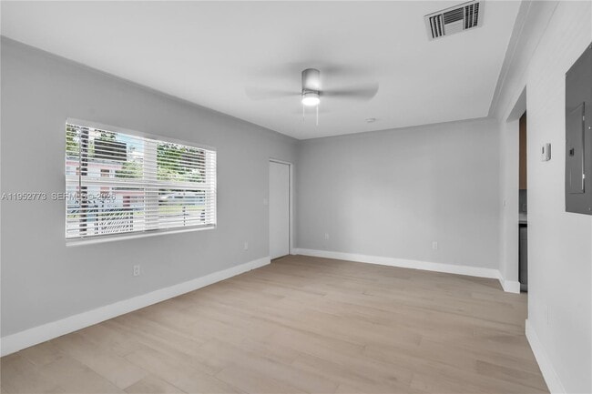 Building Photo - 351 NE 82nd St