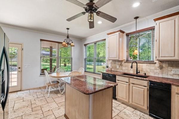 Building Photo - 150 Creekside Dr