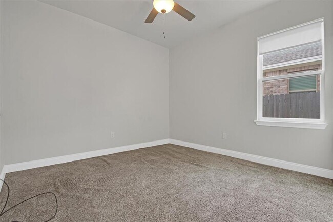 Building Photo - 5404 Black Horse