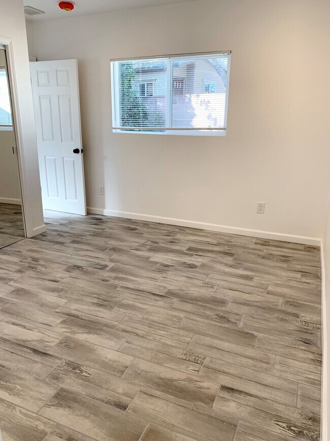 Building Photo - 20747 Stephanie Dr