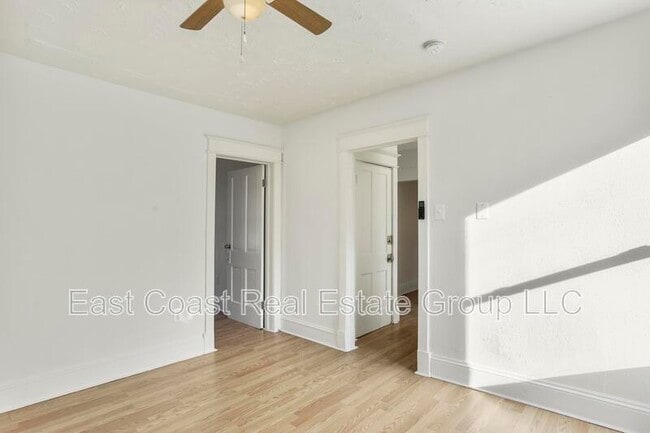 Building Photo - 157 N Conococheague St