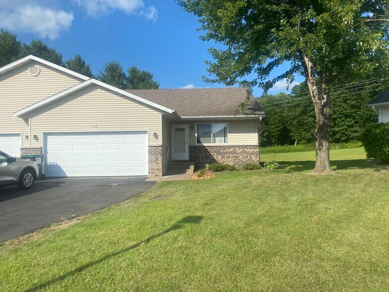 Building Photo - 732 Premier Ct