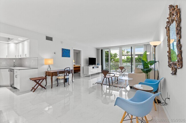 Building Photo - 2780 S Ocean Blvd
