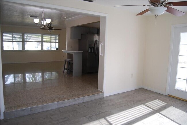 Building Photo - 2851 67th St N